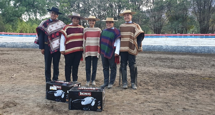 Susana Olguín y Bárbara Pérez ganaron rodeo promocional femenino en Hijuelas