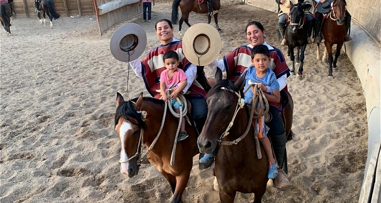 Catalina Díaz y Rocío Acevedo ganaron promocional femenino en Medialuna de Chillepín