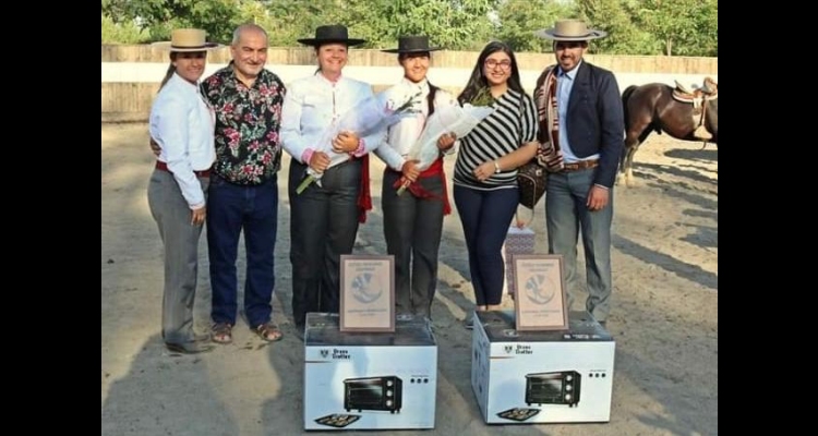 Constanza Meza y Francisca Yáñez ganaron Promocional Femenino en Coltauco