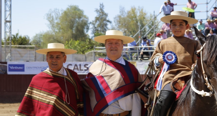 Jorge Muñoz, Valentina Hernández y Guillermo Segura conquistaron la Rienda de Batuco