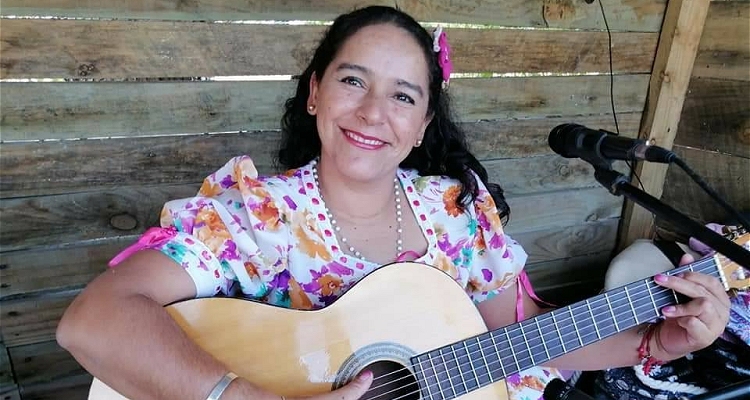 Fátima Carreño realiza videos en vivo los jueves y domingo: