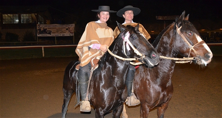 Marcela Romagnoli y su pasión por el rodeo: Me gusta trabajar los caballos y aprender mirando