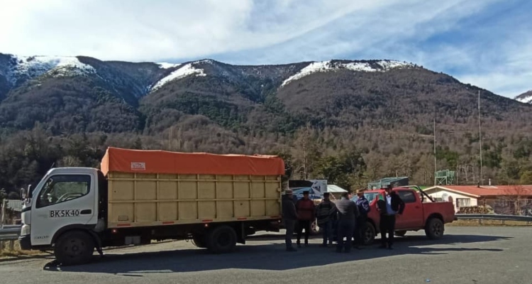 Club Trancuras de Curarrehue llevó necesaria ayuda a familias vulnerables