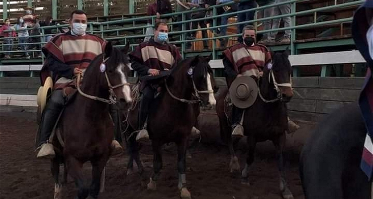 Mauricio Villarroel debutó junto a Arturo Manzur arrasando en el Provincial del Club Catemu