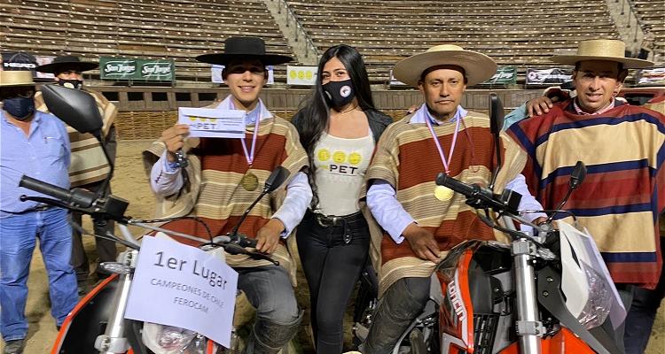 Veas y Sánchez alcanzaron la máxima gloria en la Final Nacional de la Federación de Rodeo Campesino