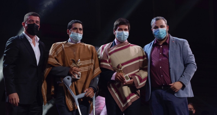 Pablo Pino y Diego Tamayo recibieron el Cóndor de Bronce como Mejores del Rodeo