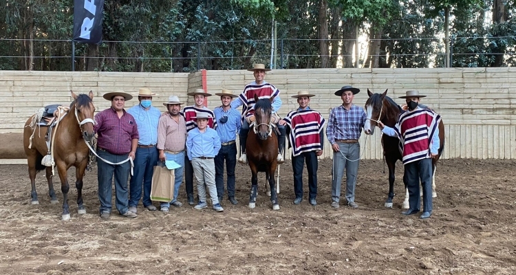 La familia Pacheco y el equipo de Taitao II ya tienen tres colleras completas