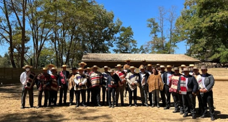 Criadero Palmas de Peñaflor acogió taller de Rienda en la antesala de los Clasificatorios