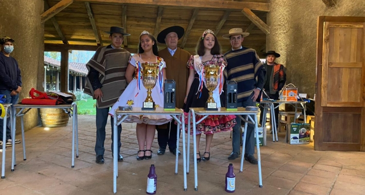 Diego Zapata y Martín Carrasco ganaron el XII Nacional de Rodeo SNA Educa