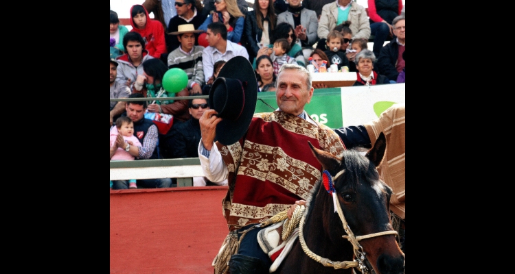 San Fernando se reúne para homenajear a Ruperto Valderrama con un rodeo especial