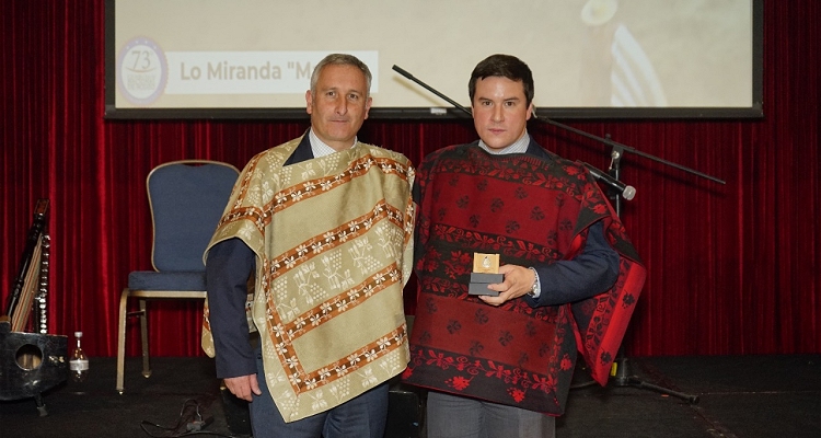 Gonzalo Vial Lira y el premio de Mejor Potro de Lo Miranda Maitén: