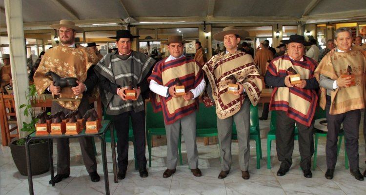 Asociación de Criadores de Cardenal Caro entregó merecidas distinciones en Pichilemu