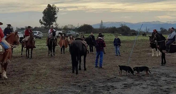 Marcelo Osses realizó entrenamiento para participantes de Barrilete