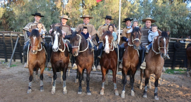 El Rodeo Las Higueras de Puangue cumplió con todas las expectativas: Familia, harta atajada y camaradería