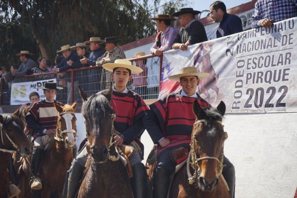 Santiago Vilches y Heraldo Morales se adueñaron de la última serie libre del Nacional Escolar