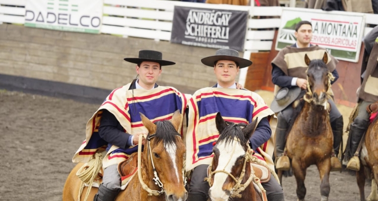 La U. Mayor apareció en la Serie Caballos de Loncoche