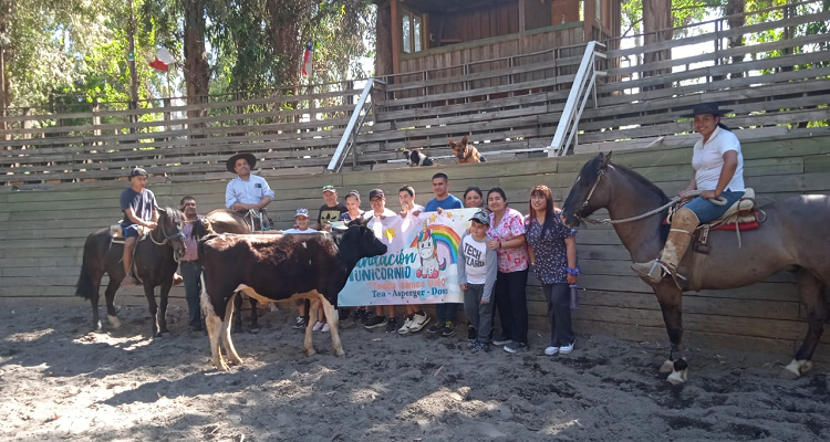 Asociación El Libertador realizó significativa jornada de hipoterapia con niños de la Fundación Unicornio