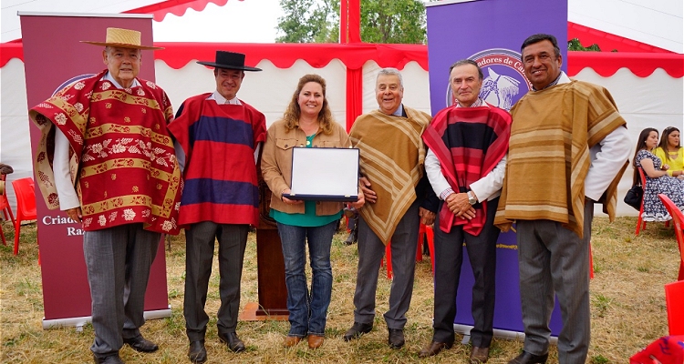 La Asociación Los Ríos homenajeó al legendario Criadero Santa Isabel