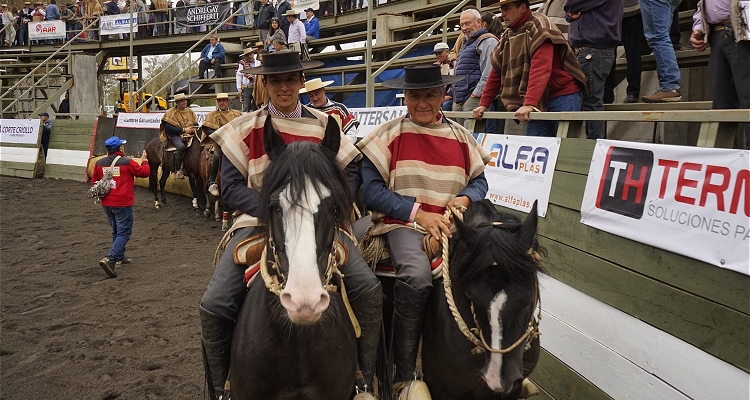 Santa Elba dio el primer golpe rumbo al Campeonato Nacional de Rodeo