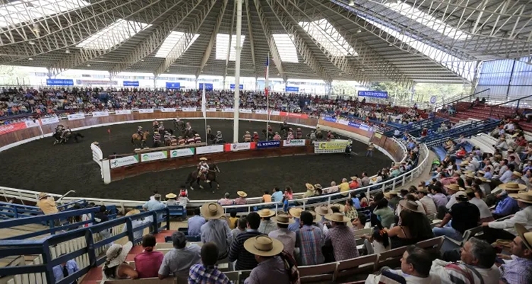 Osorno trabaja en los detalles de un programa con varias atracciones y pone el acento en la compra de entradas