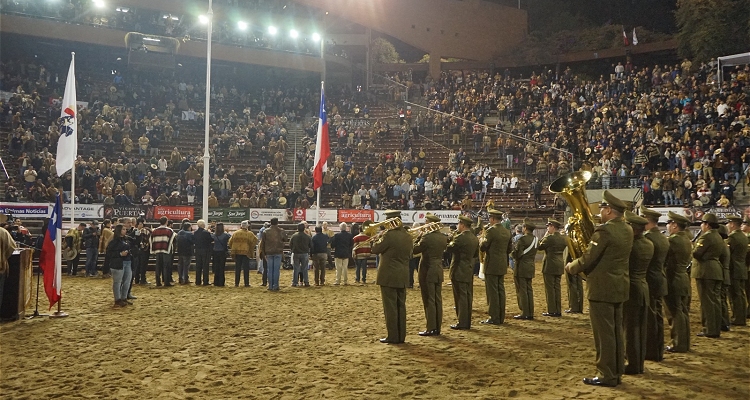 El mundo huaso realizó un minuto de silencio por los mártires de Carabineros