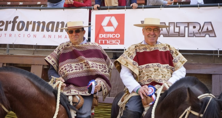 Angulo y Mohr aprovecharon el vuelo y ganaron en Osorno