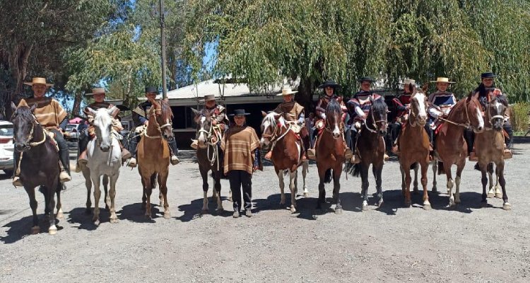 Escuela de Rodeo y Rienda de Yeny Troncoso celebra su primer año de existencia