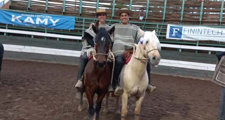 Una bella historia: Matrimonio de Constanza Araya y Juan Sebastián Jamett ganó en San Felipe