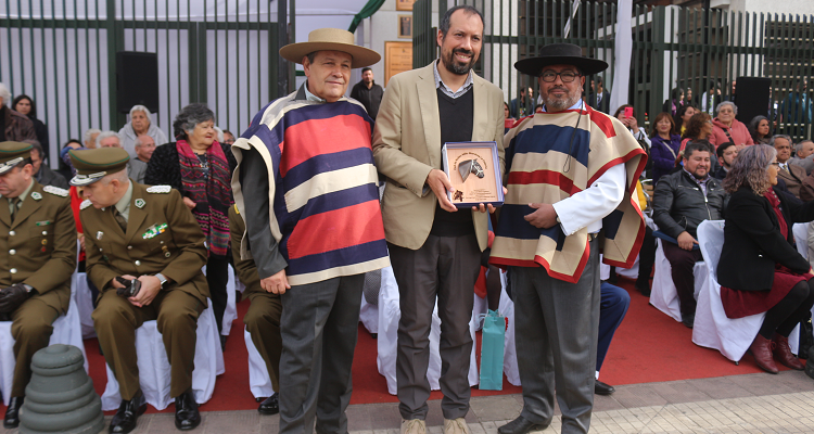 Club La Cisterna participó en desfile por la comuna y sueña con recuperar la medialuna