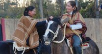 Hermosilla y Troncoso ganaron con experiencia y calidad la XI Final de Rodeos Femeninos Hermosilla y Troncoso ganaron con experiencia y calidad la XI Final de Rodeos Femeninos