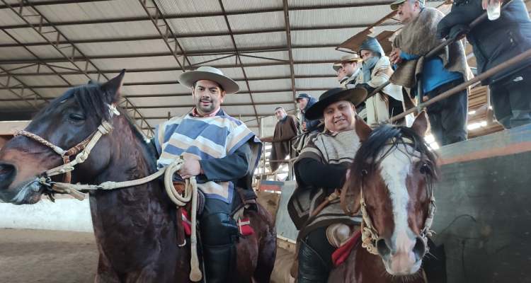 U. Santo Tomás de Los Angeles cumplió los objetivos con rodeo a beneficio de Alfonso Castillo