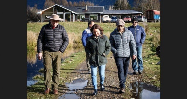 Senadora Ximena Ordenes visitó el Criadero Siempre Corriendo de la Asociación Aysén