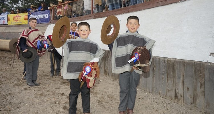 Raúl y Pascual Contesse se coronaron Campeones en Caballitos de Palo del 22° Nacional Escolar