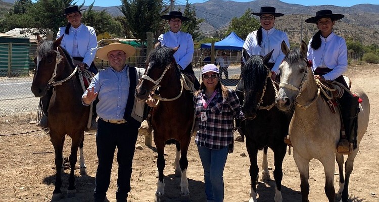 Muestra de ejemplares, barrilete y Escuadra Mujeres del Limarí tuvo 