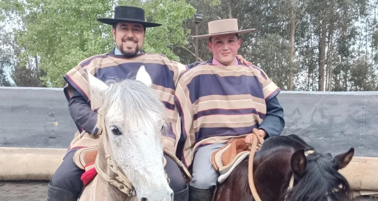 Peleco sumó un doblete de la mano de Claudio Valdebenito y Jean Carlos Schnake