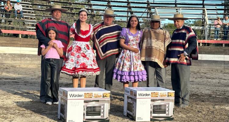 Aravena y Martínez celebraron su amistad con un lindo triunfo en el Provincial del Club San Pedro