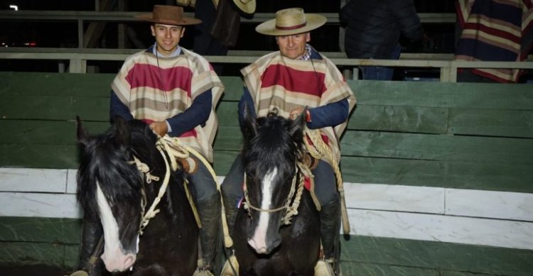 Los Poblete clasificaron a los regalones Calicanto y Chapeado para El Chileno