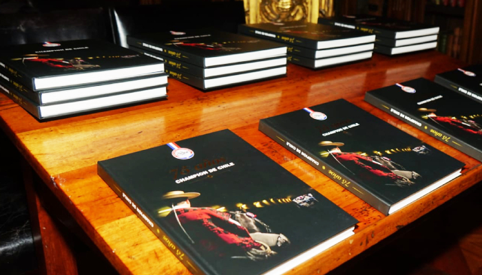 Adquiere el libro