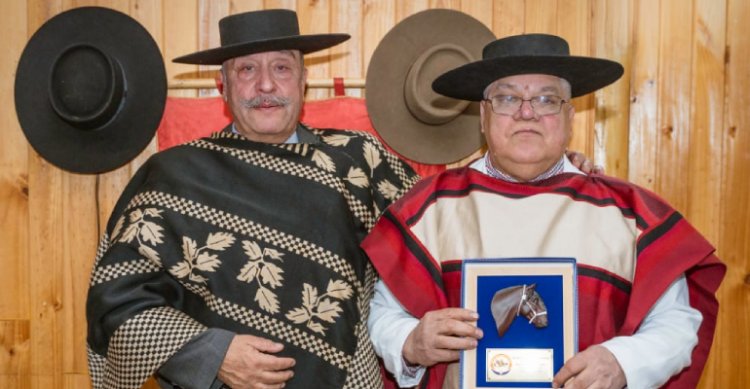 Club Coyhaique adelantó su premiación en el año del aniversario Número 70
