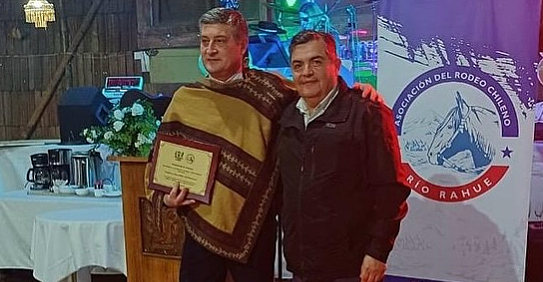 Asociación de Rodeo Río Rahue premió y destacó trayectorias