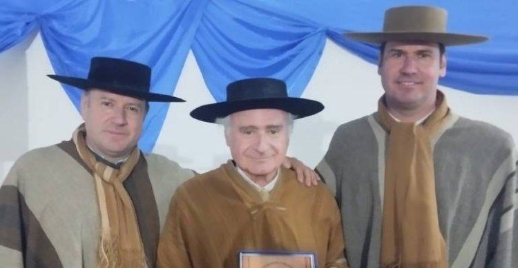 Chacabuco premió a su Cuadro de Honor con presencia de los Campeones de Chile