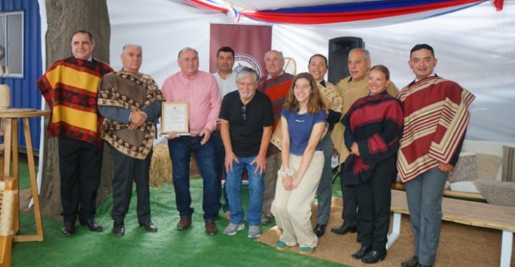 Federación de Criadores premió a ganadores del Concurso Literario 