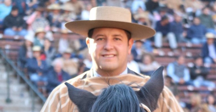 Rodrigo Gallardo llegó a Patagual de Rosario: