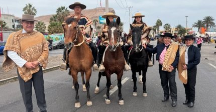 Criadores participaron en desfile de conmemoración del Asalto y Toma del Morro de Arica
