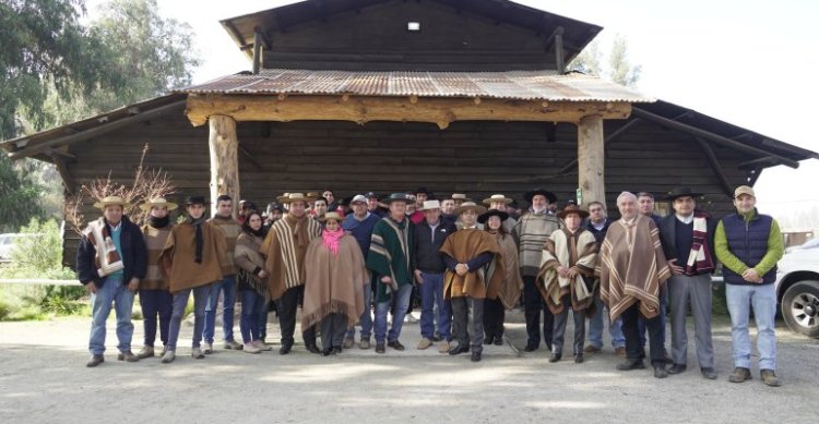 La jornada de capacitación que albergó la Medialuna del Parque "Vicente Huidobro" de Pirque