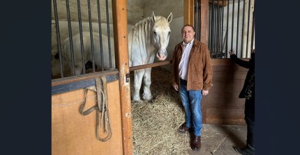 Roberto Standen visitó el Castillo de Pompadour fortaleciendo lazos con el mundo ecuestre francés