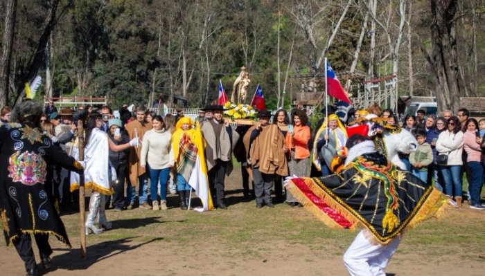 Una tremenda participación tuvo peregrinación de la Virgen del Carmen y celebración del Día del Campesino en Paine