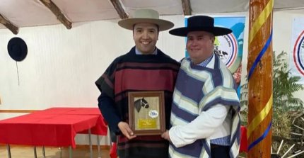 Yuri Seguel, Mejor Jinete Profesional de Chiloé: "El trabajo es la clave para el éxito"