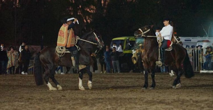 Es una tradición: Intercambio de Amazonas destaca en programa de la Semana de la Chilenidad