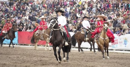 ¿Cuáles son los horarios de presentaciones de las Escuadras Ecuestres en la Semana de la Chilenidad?